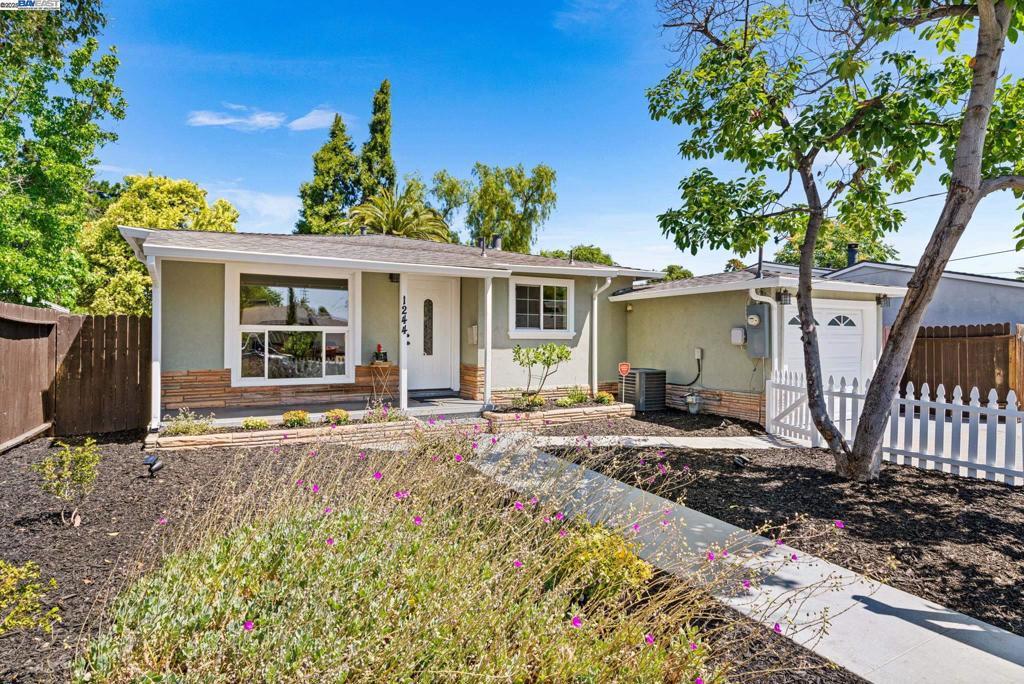 Photo of Listing #41102115