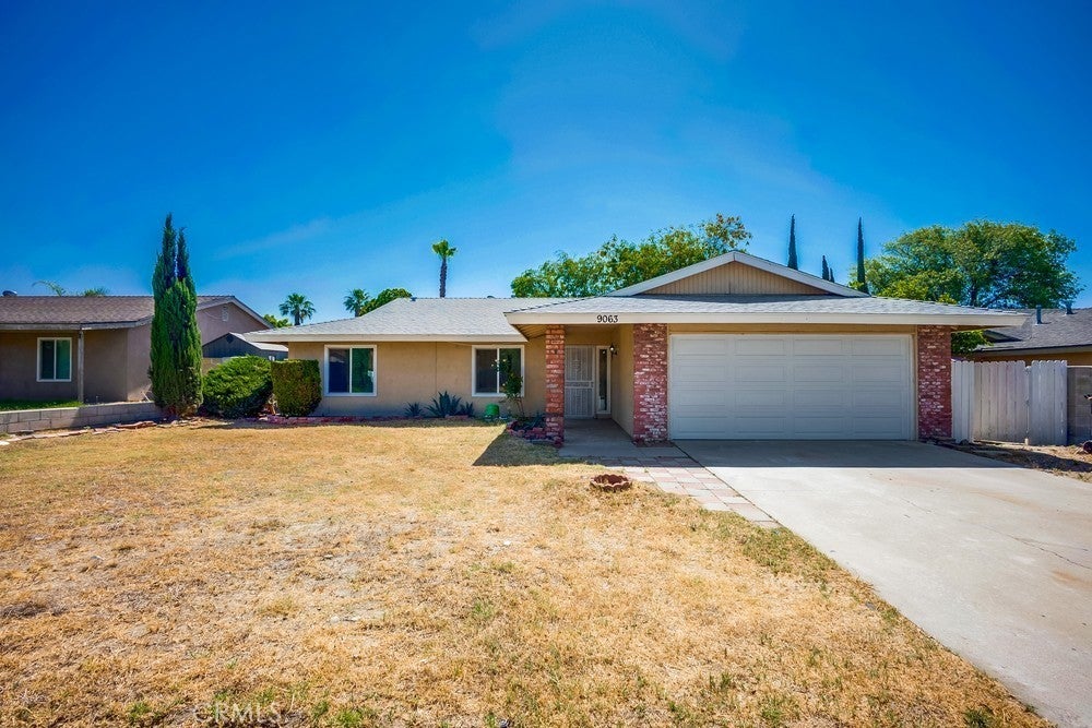 Photo of Listing #TR25138295