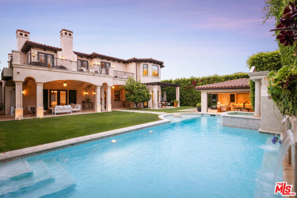 Photo of Listing #25553637