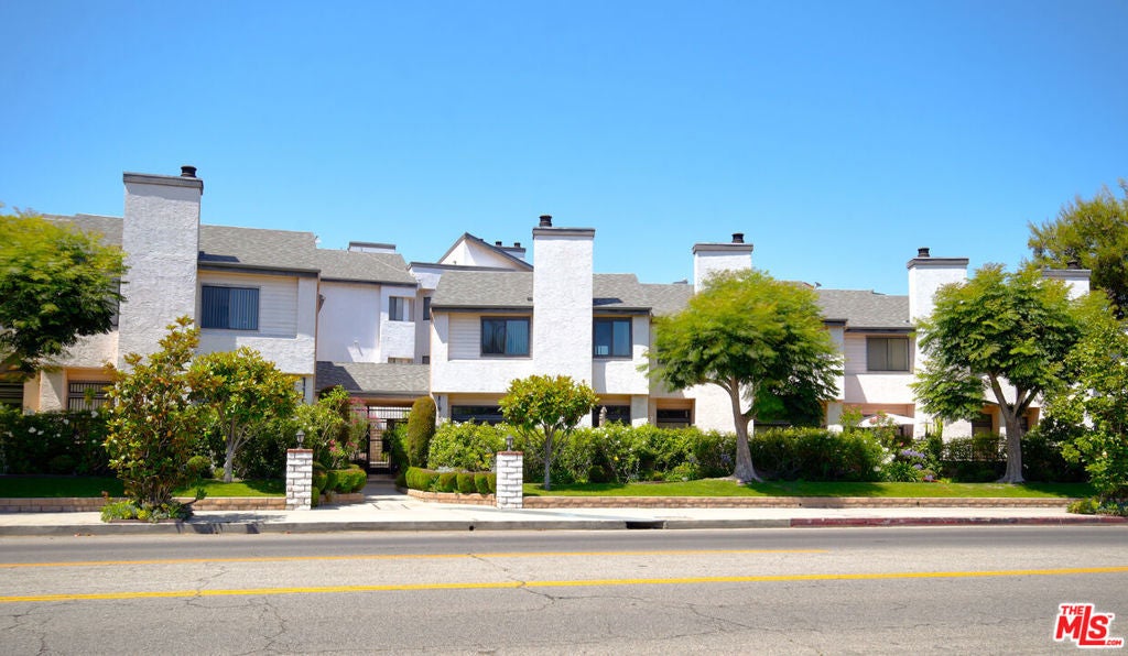 Photo of Listing #25554925