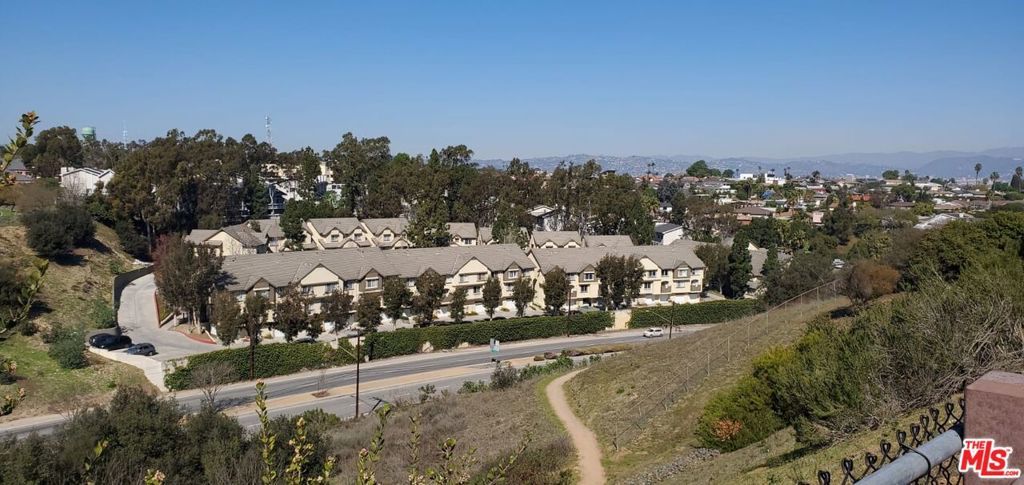 Photo of Listing #25554561