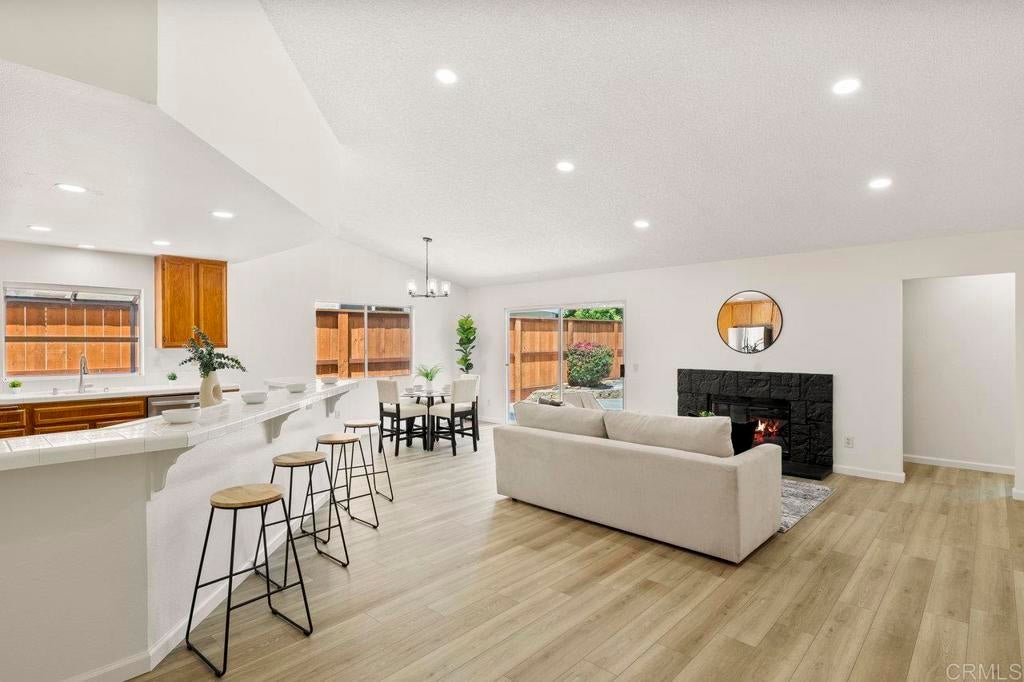 Photo of Listing #NDP2506070