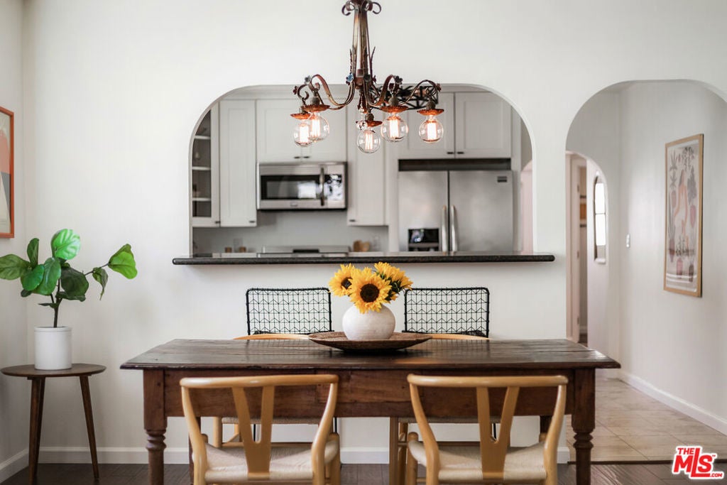 Photo of Listing #25554863