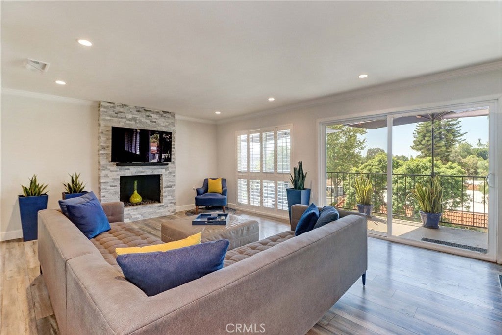 Photo of Listing #OC25138465