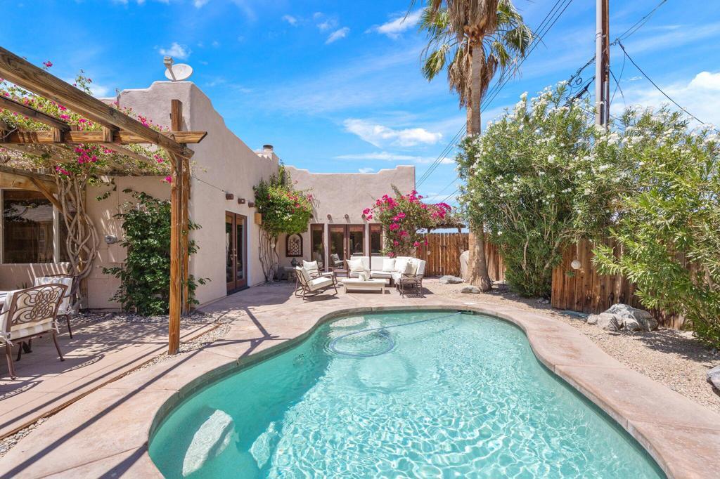 54700 Avendia Velasco, La Quinta