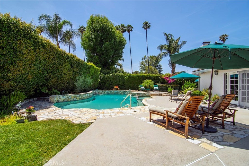 Photo of Listing #SR25132763