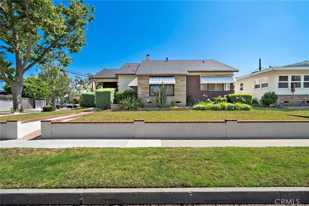 Photo of Listing #OC25131235