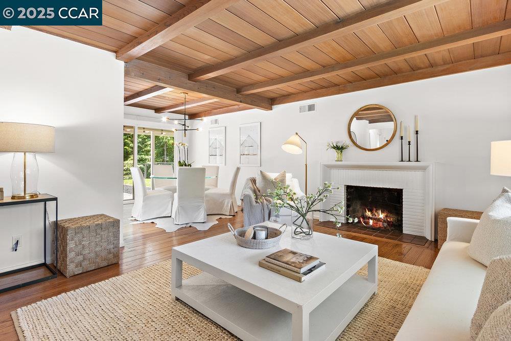 Photo of Listing #41102181