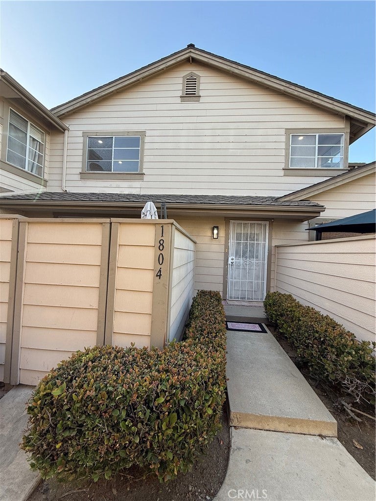 Photo of Listing #IV25138546