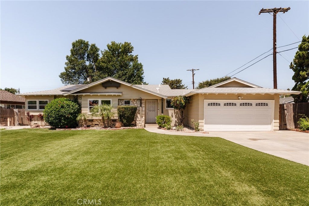 Photo of Listing #SR25134959