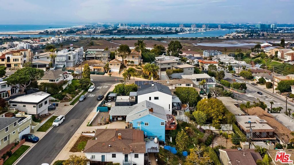 Photo of Listing #25554769