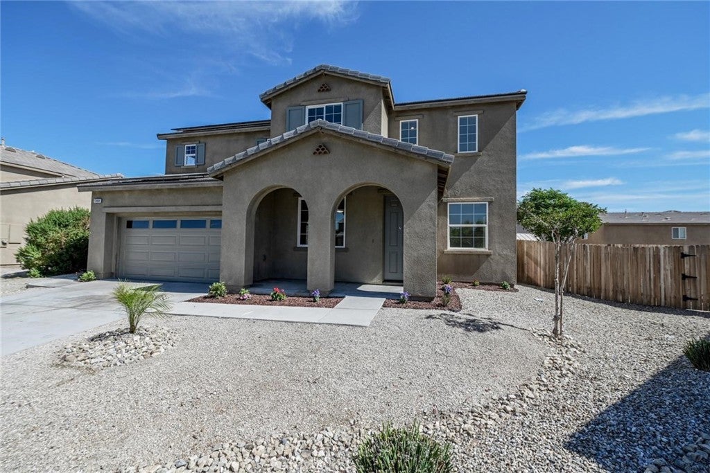 Photo of Listing #IV25138277