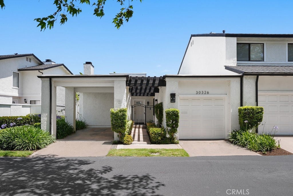 Photo of Listing #OC25138385