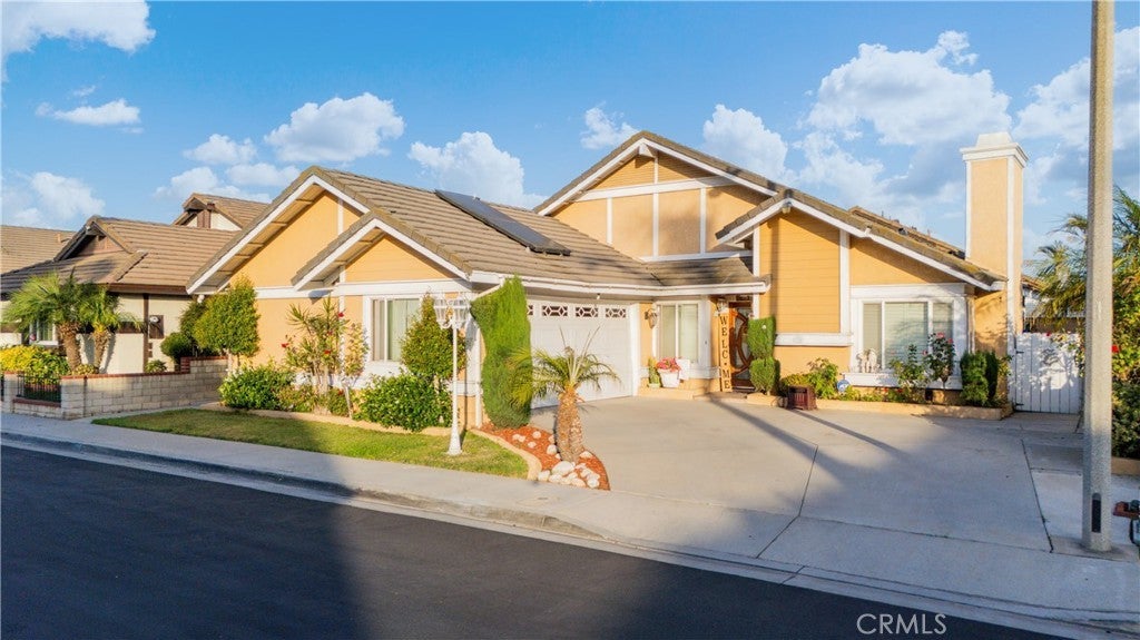 Photo of Listing #DW25136660