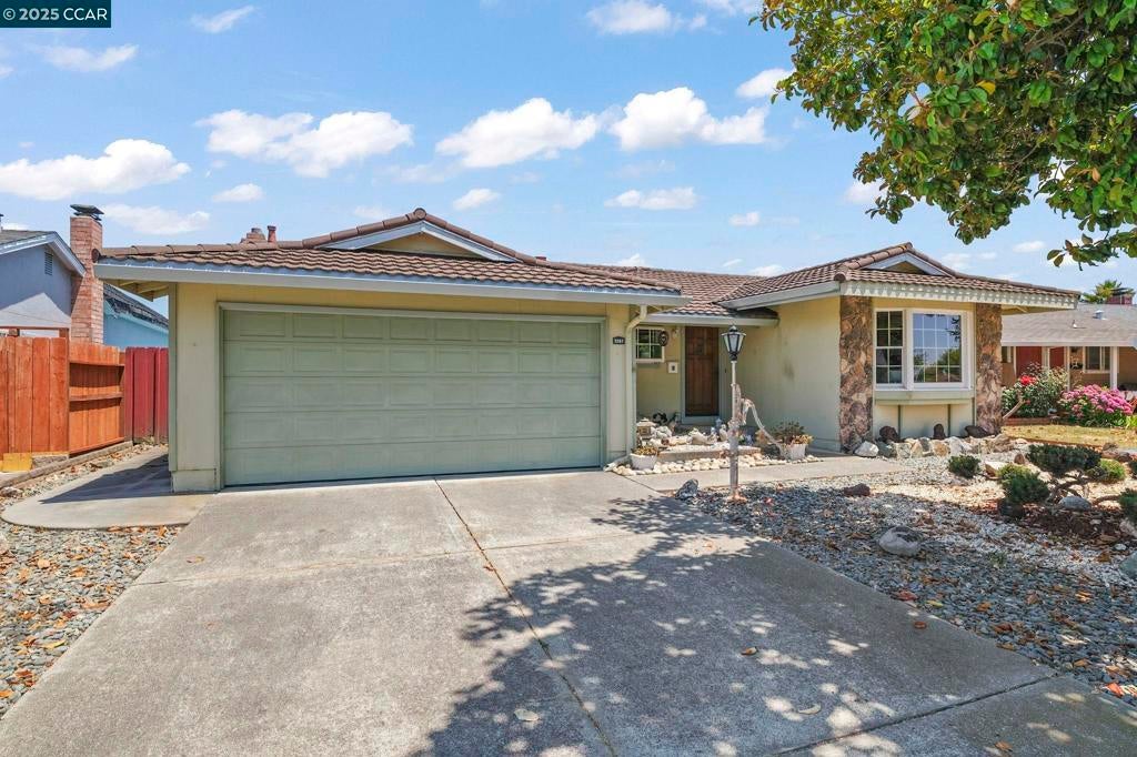 Photo of Listing #41102251