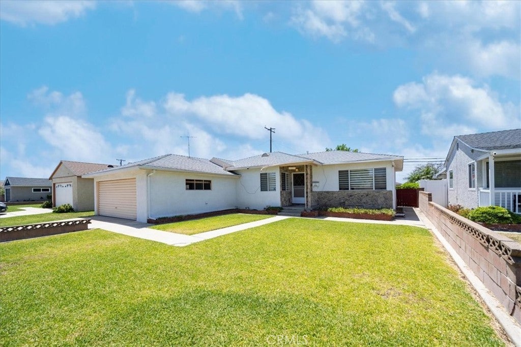 Photo of Listing #SW25138030