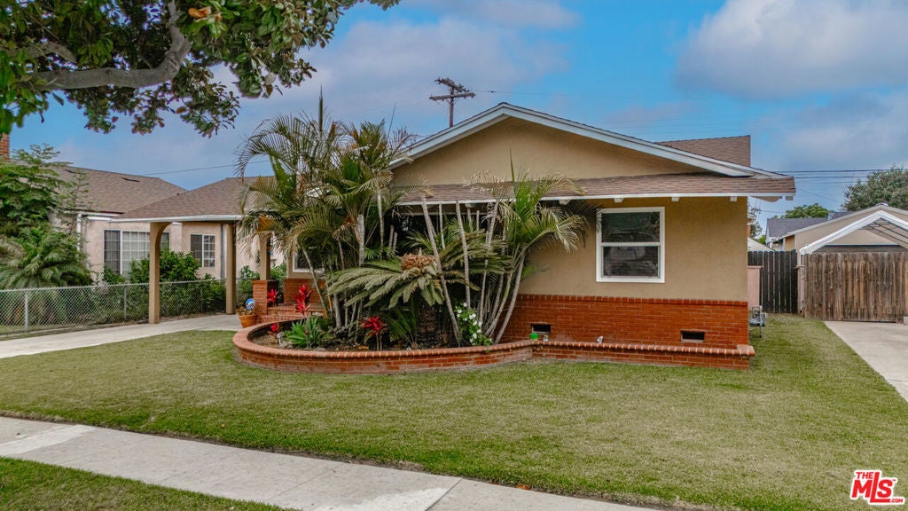 Photo of Listing #25555011