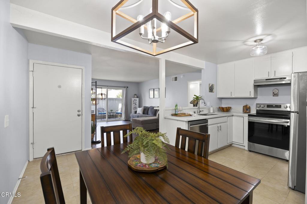 Photo of Listing #V1-30702