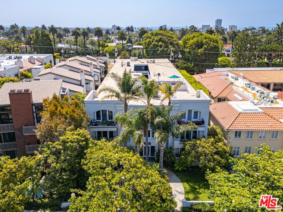 Photo of Listing #25555373