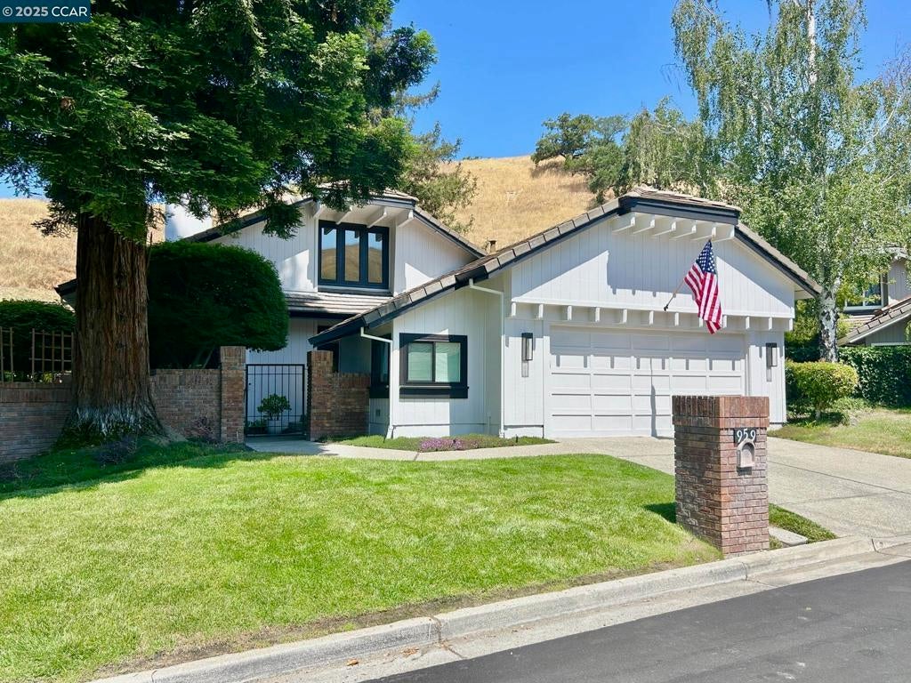 Photo of Listing #41102323