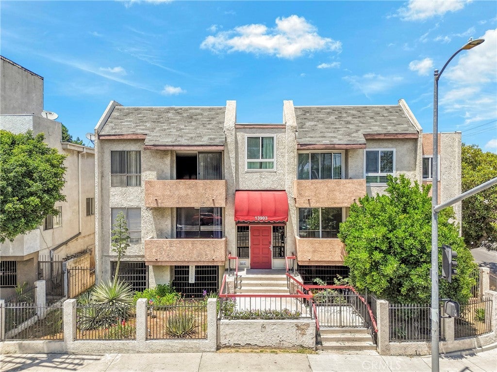 Photo of Listing #SR25139321