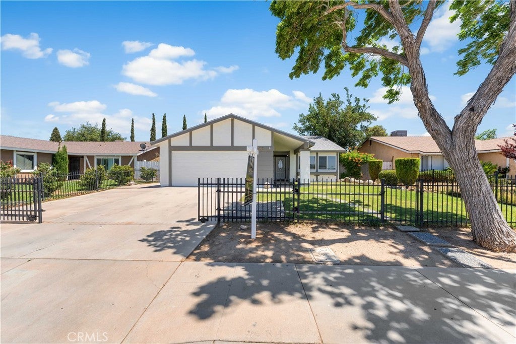 Photo of Listing #SR25139245