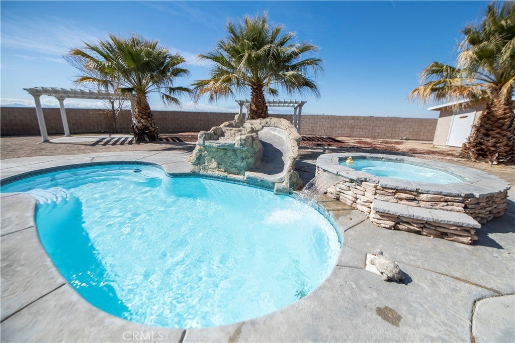 Photo of Listing #CV25139425