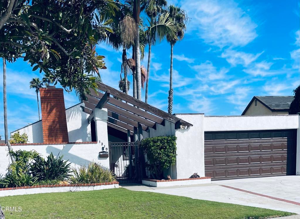 Photo of Listing #V1-30714