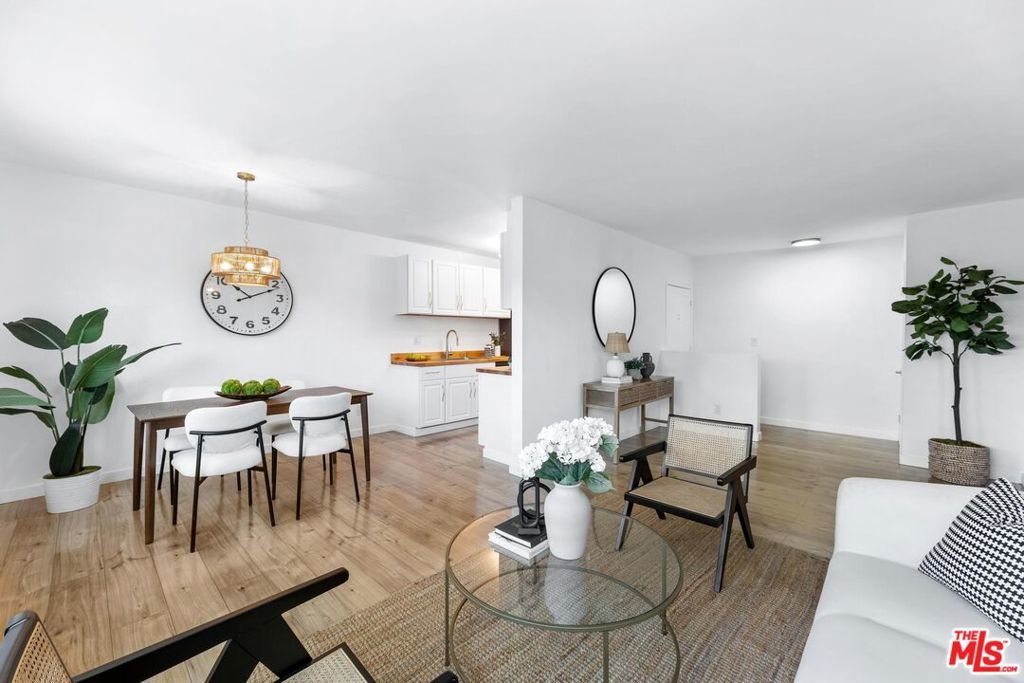 Photo of Listing #25553655