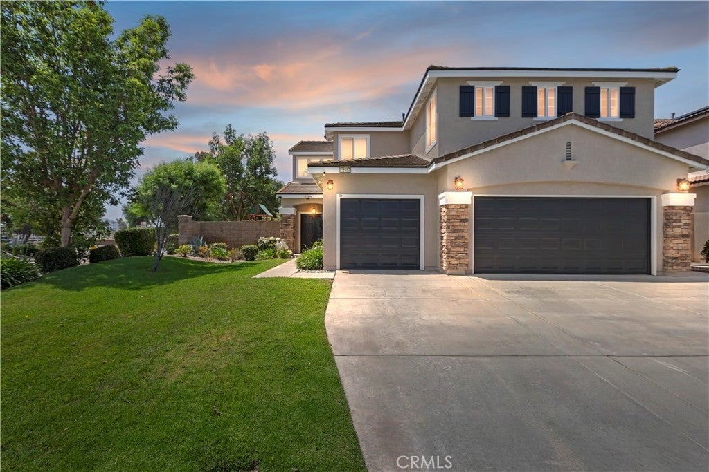 Photo of Listing #IV25139708