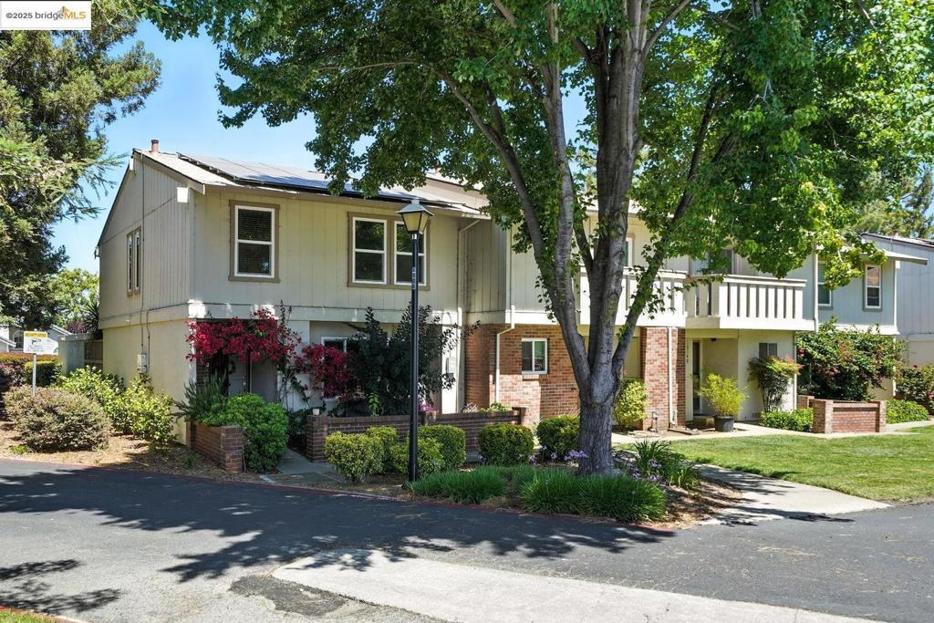 Photo of Listing #41102399