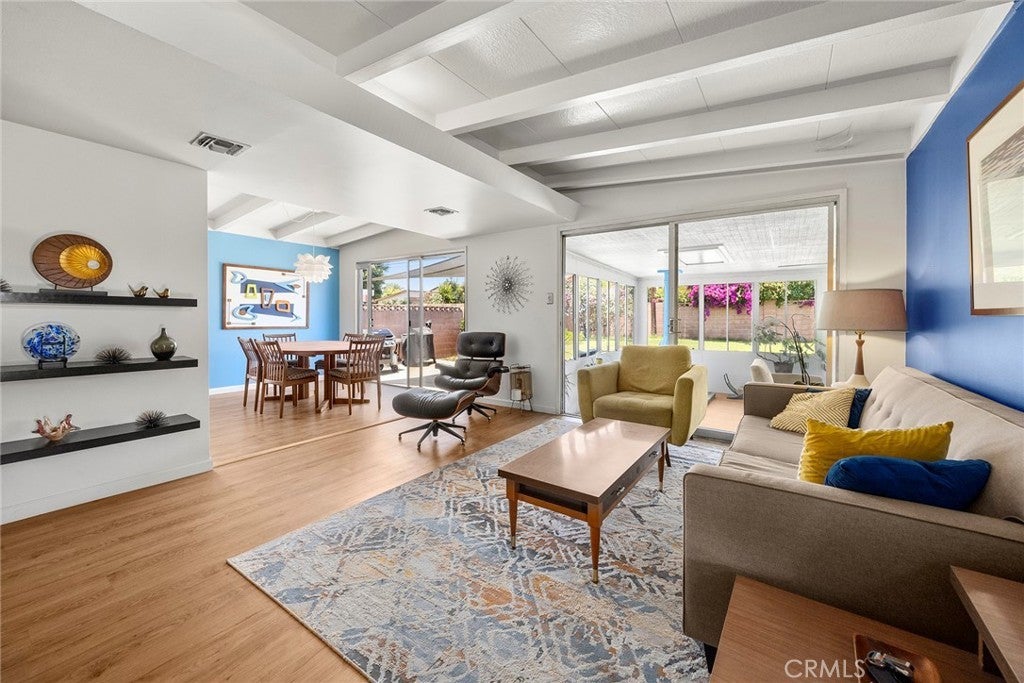 Photo of Listing #PW25140293