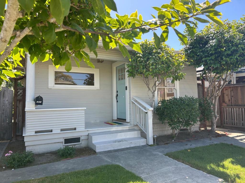 Photo of Listing #ML82012056