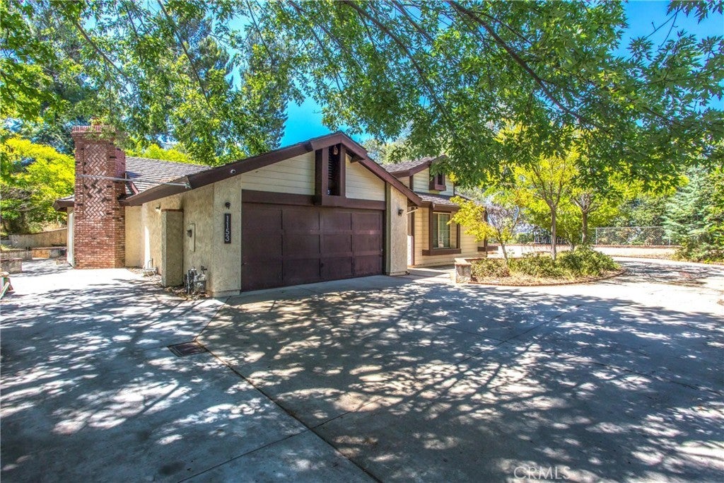 Photo of Listing #IV25140446