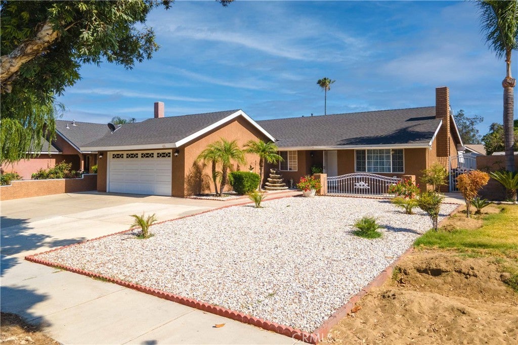 Photo of Listing #DW25139146