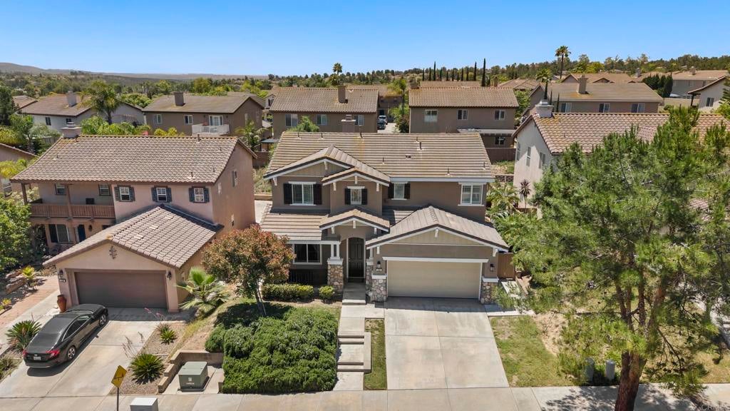 Photo of Listing #PTP2504672