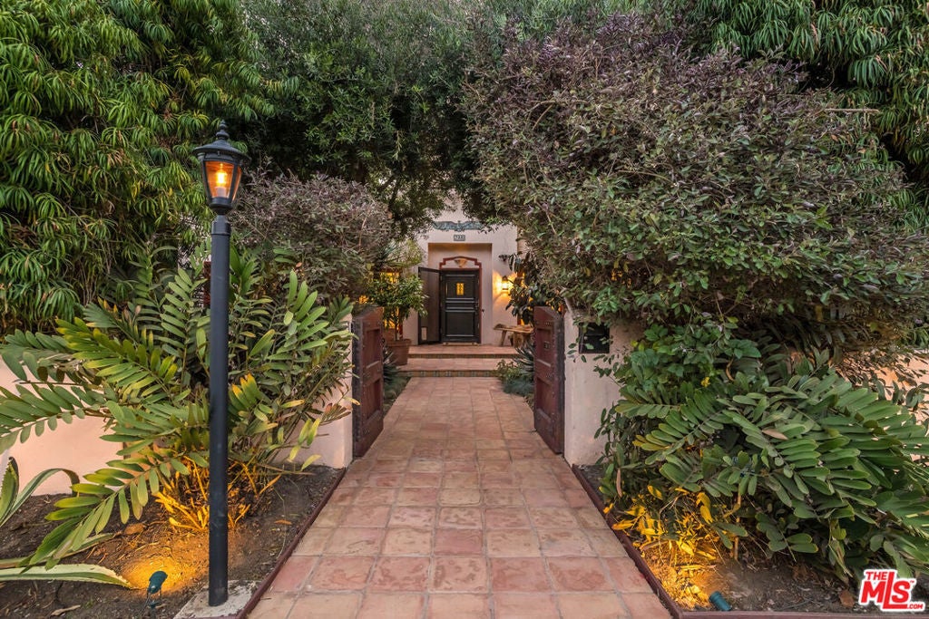 Photo of Listing #25553687