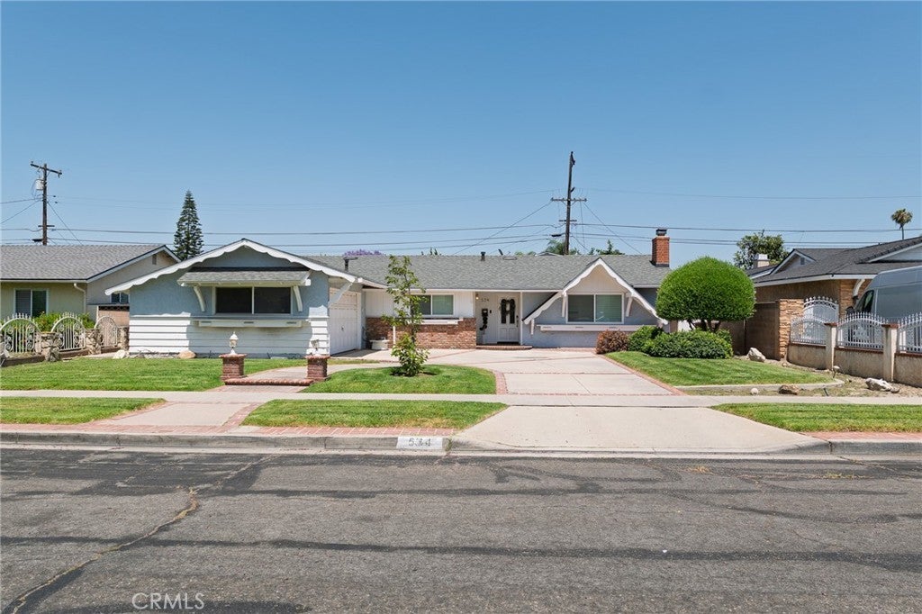 Photo of Listing #DW25140996