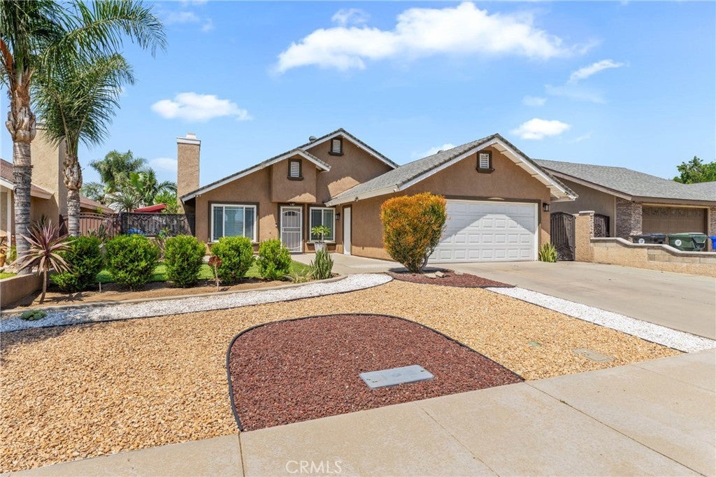 Photo of Listing #CV25140960