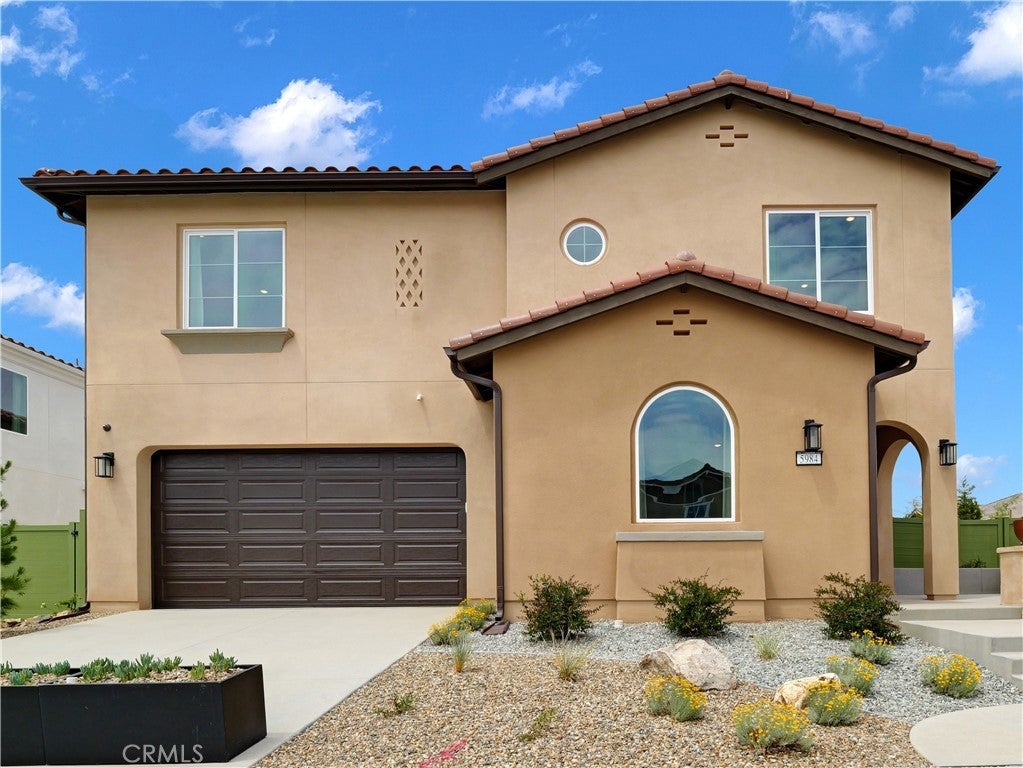 Photo of Listing #IV25140977