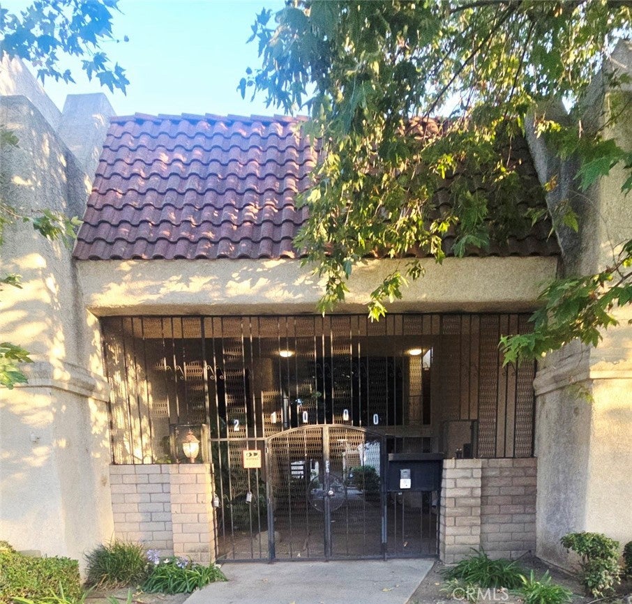 Photo of Listing #SR25141102