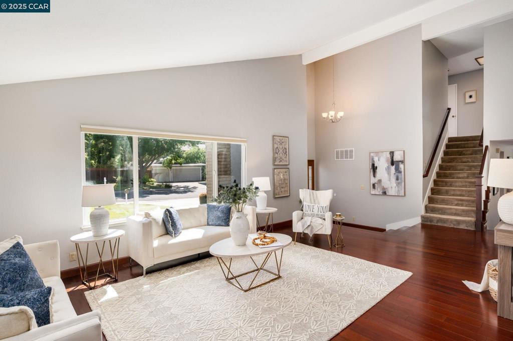 Photo of Listing #41102507