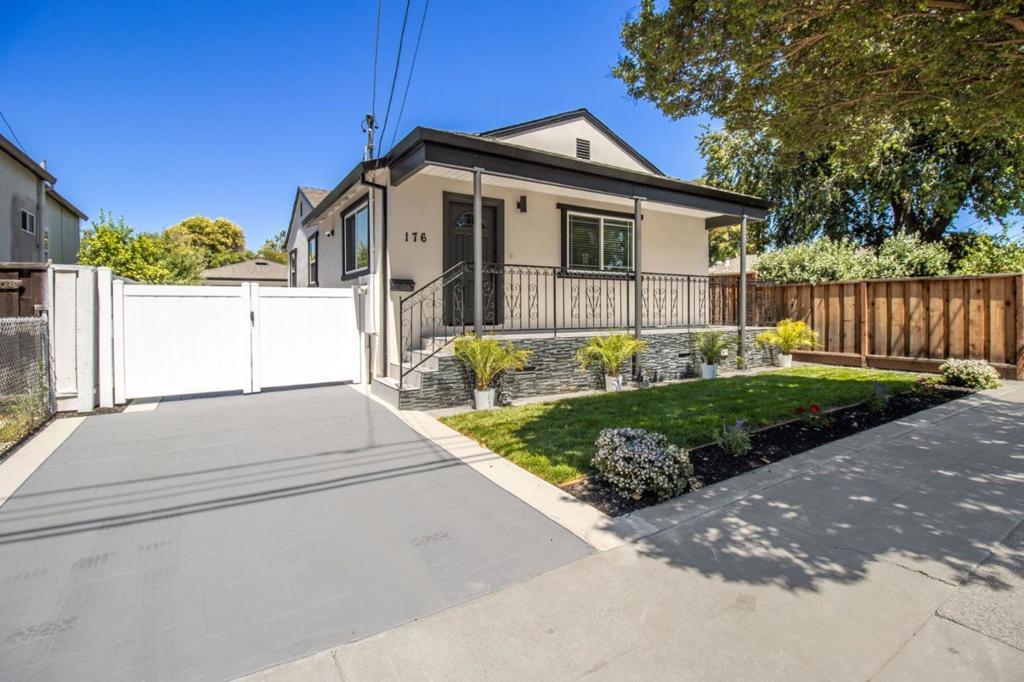 Photo of Listing #ML82012173