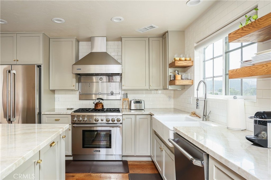 Photo of Listing #SC25125104