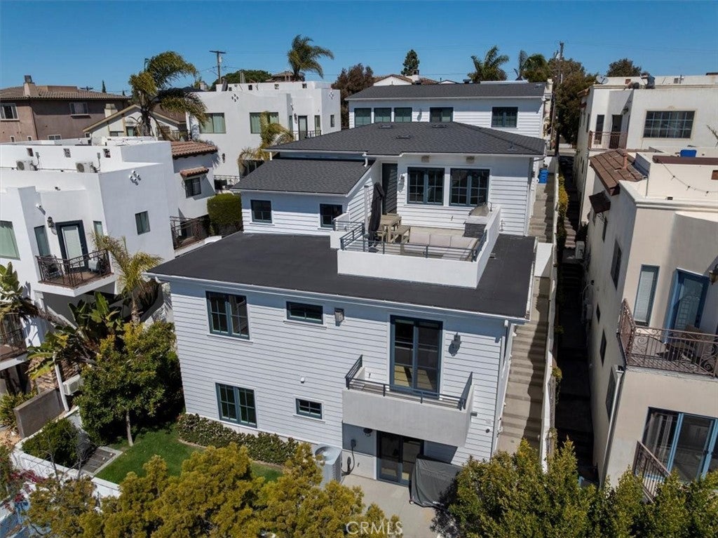 Photo of Listing #SB25141098