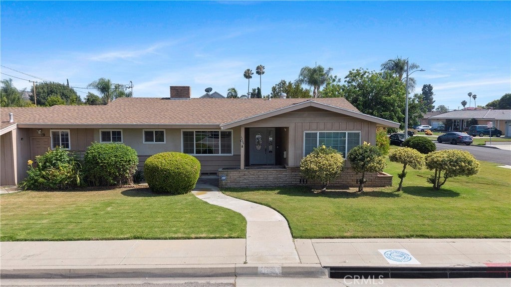 Photo of Listing #CV25141273