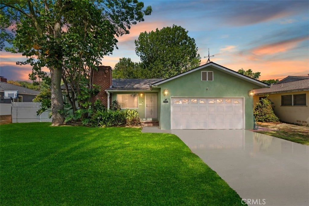 Photo of Listing #IV25141486