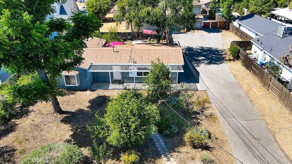 Photo of Listing #SR25137380