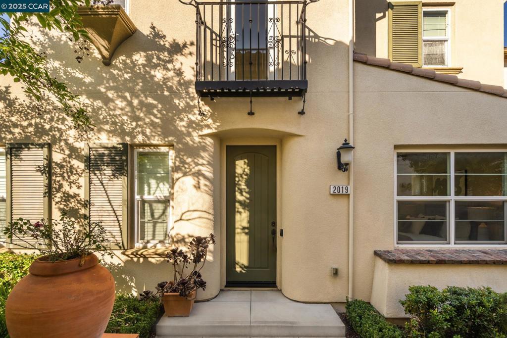 Photo of Listing #41102552