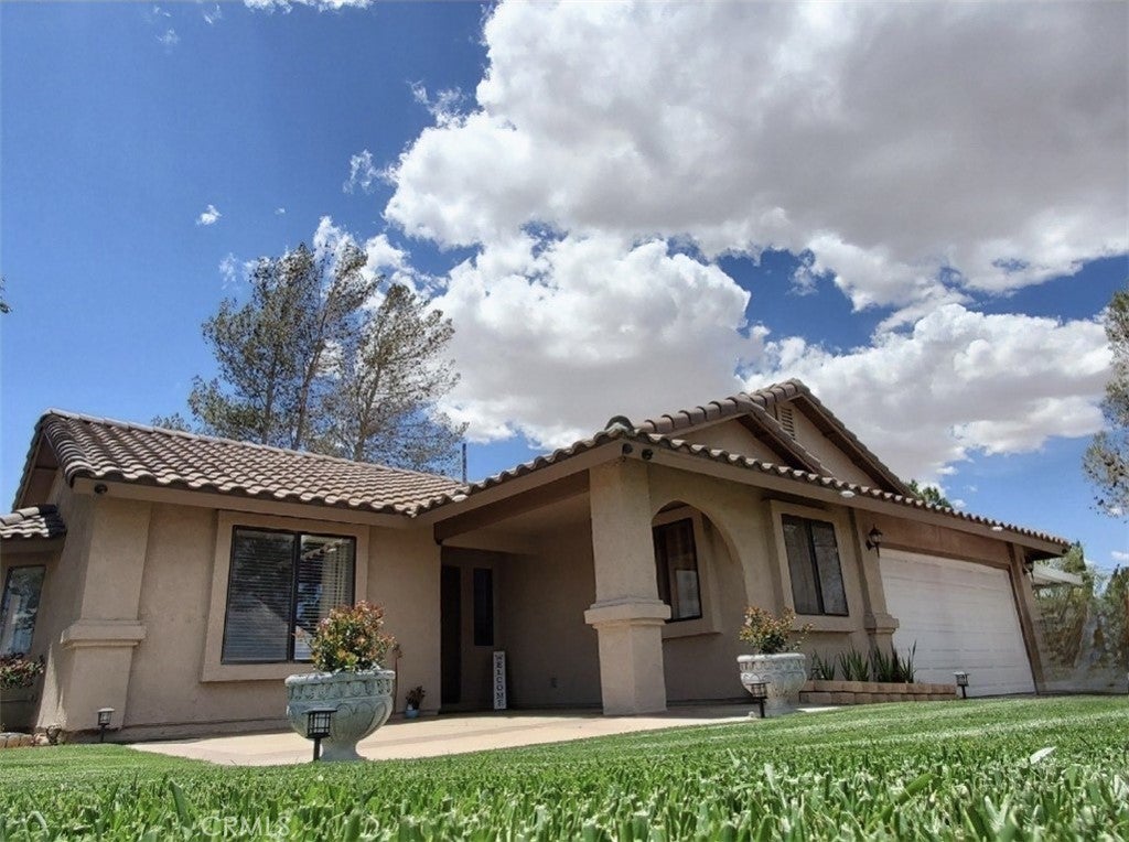 Photo of Listing #SR25141740